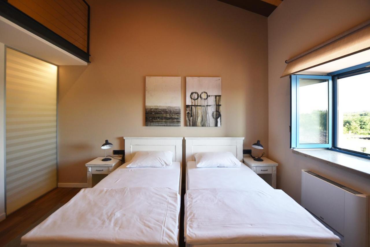 Bed&Breakfast Monte Rosso Poreč Exteriör bild